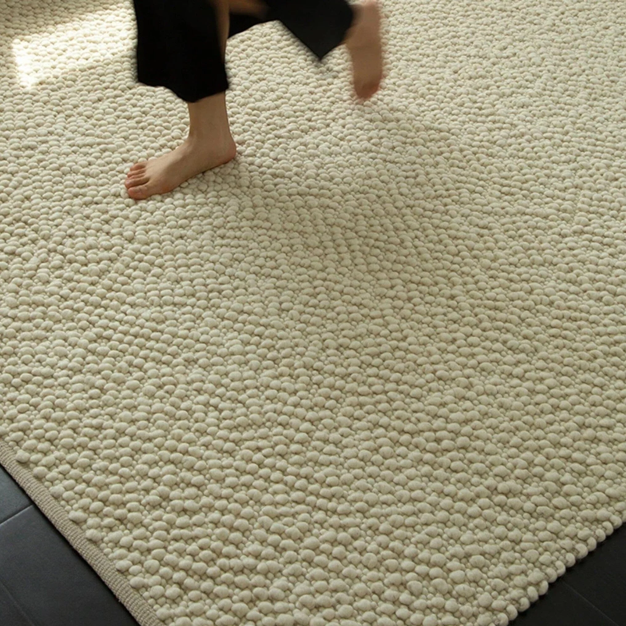 Yanni Wool Rug - Image 6