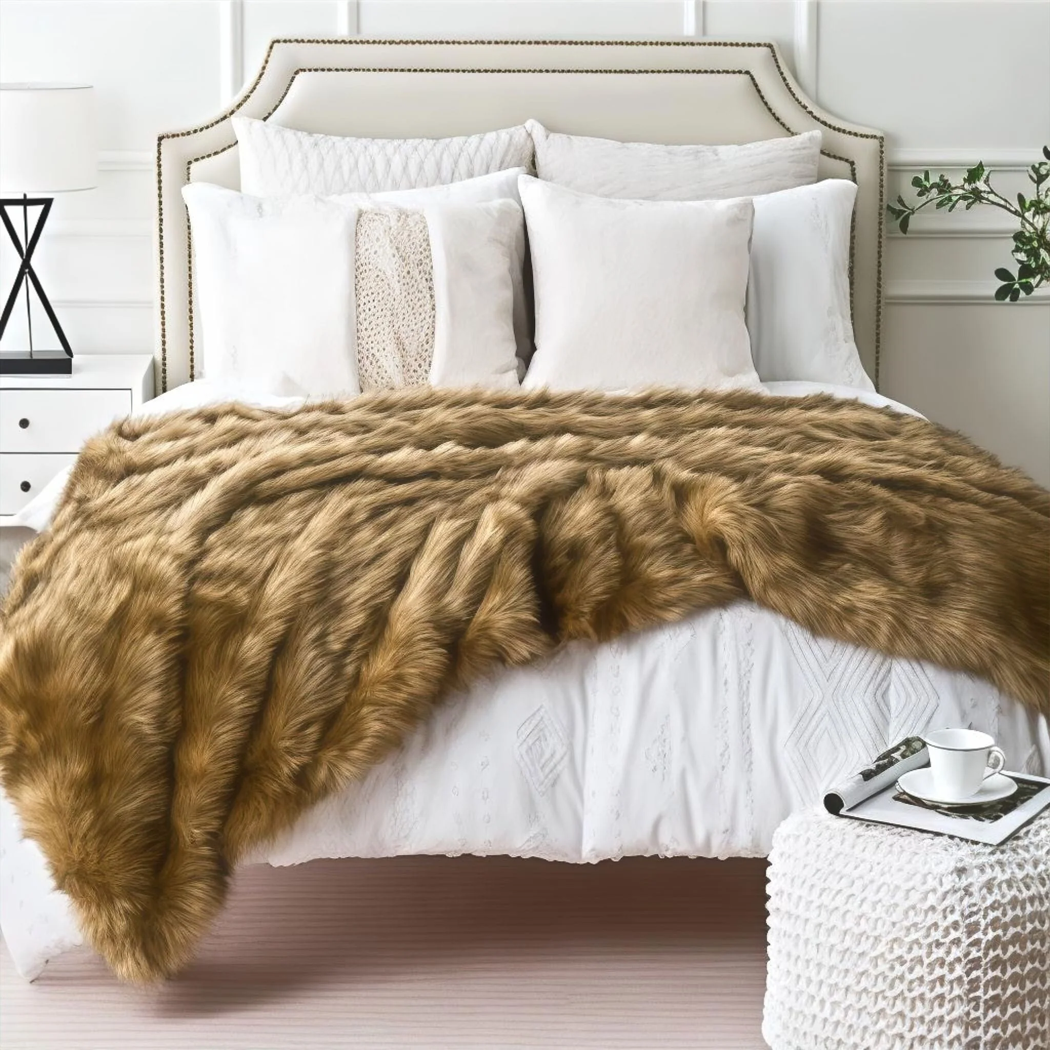 Herve Luxury Blanket - Image 4
