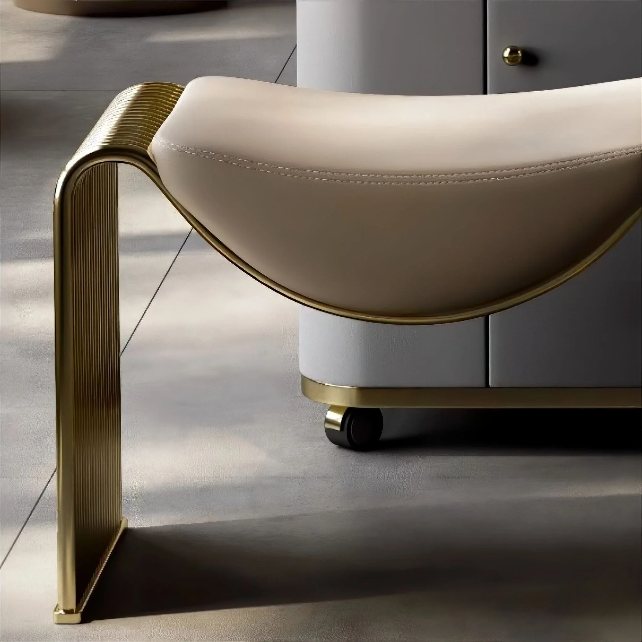 Jean Stool - Image 5