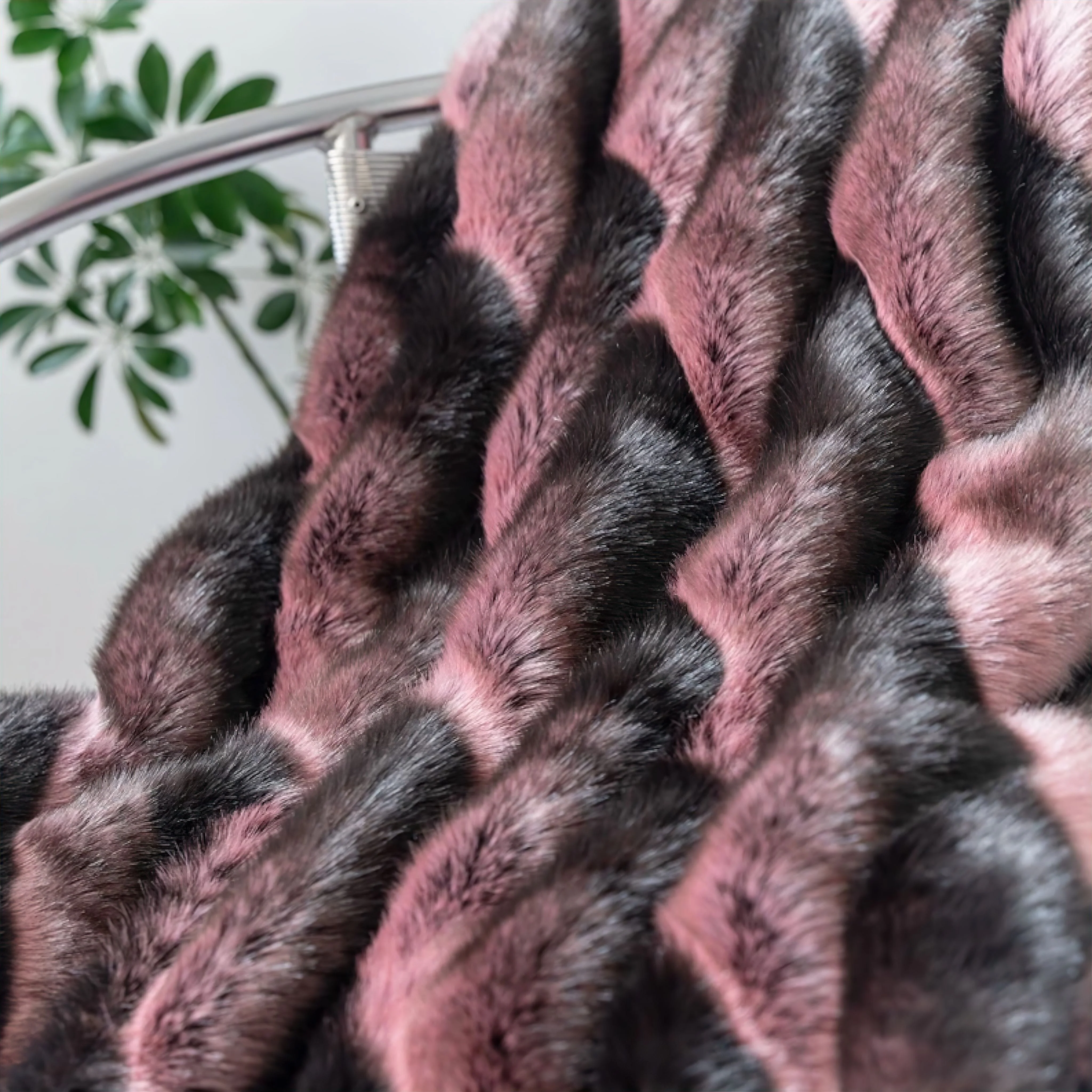 Lorenzo Blanket - Image 8