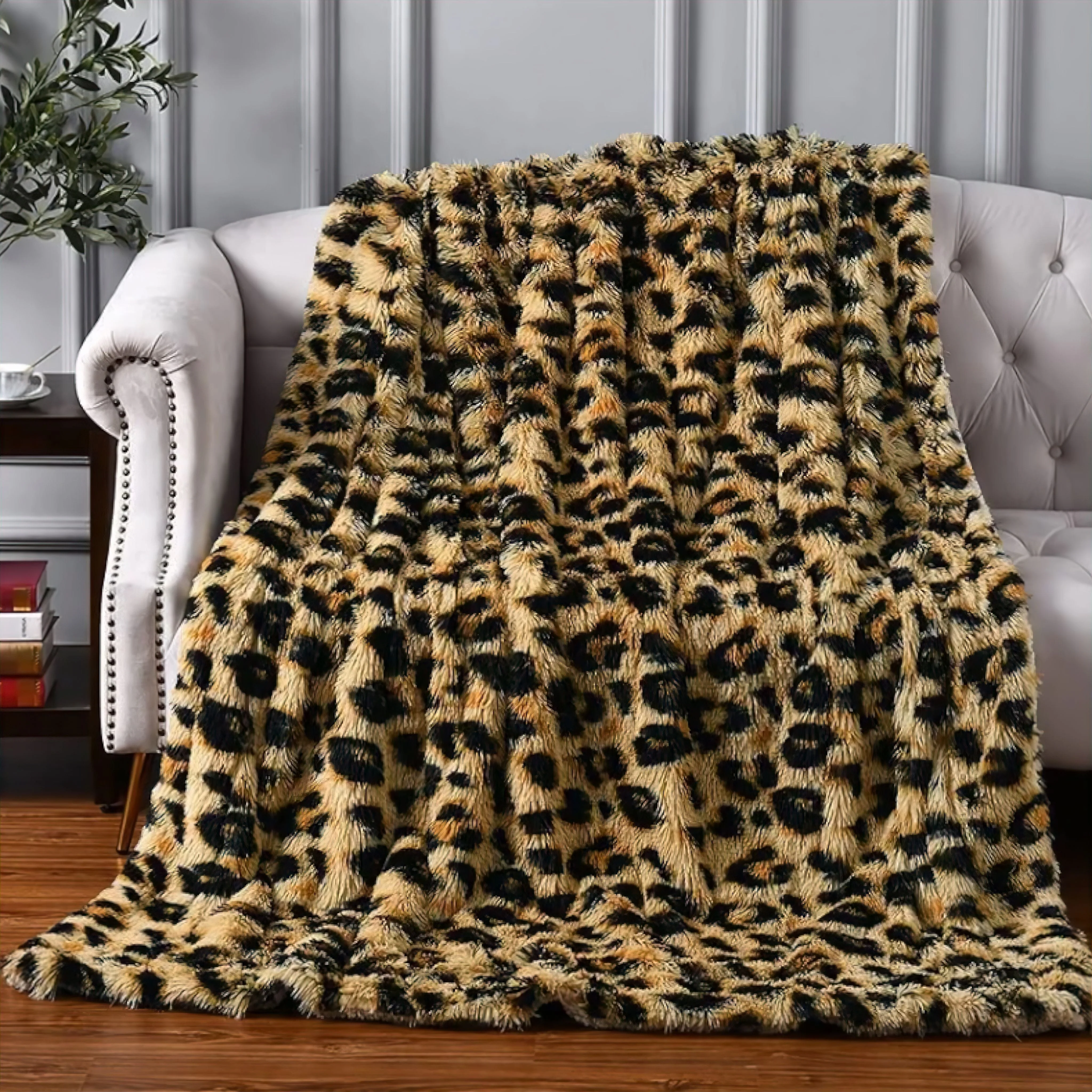 Laura Leopard Blanket - Image 4