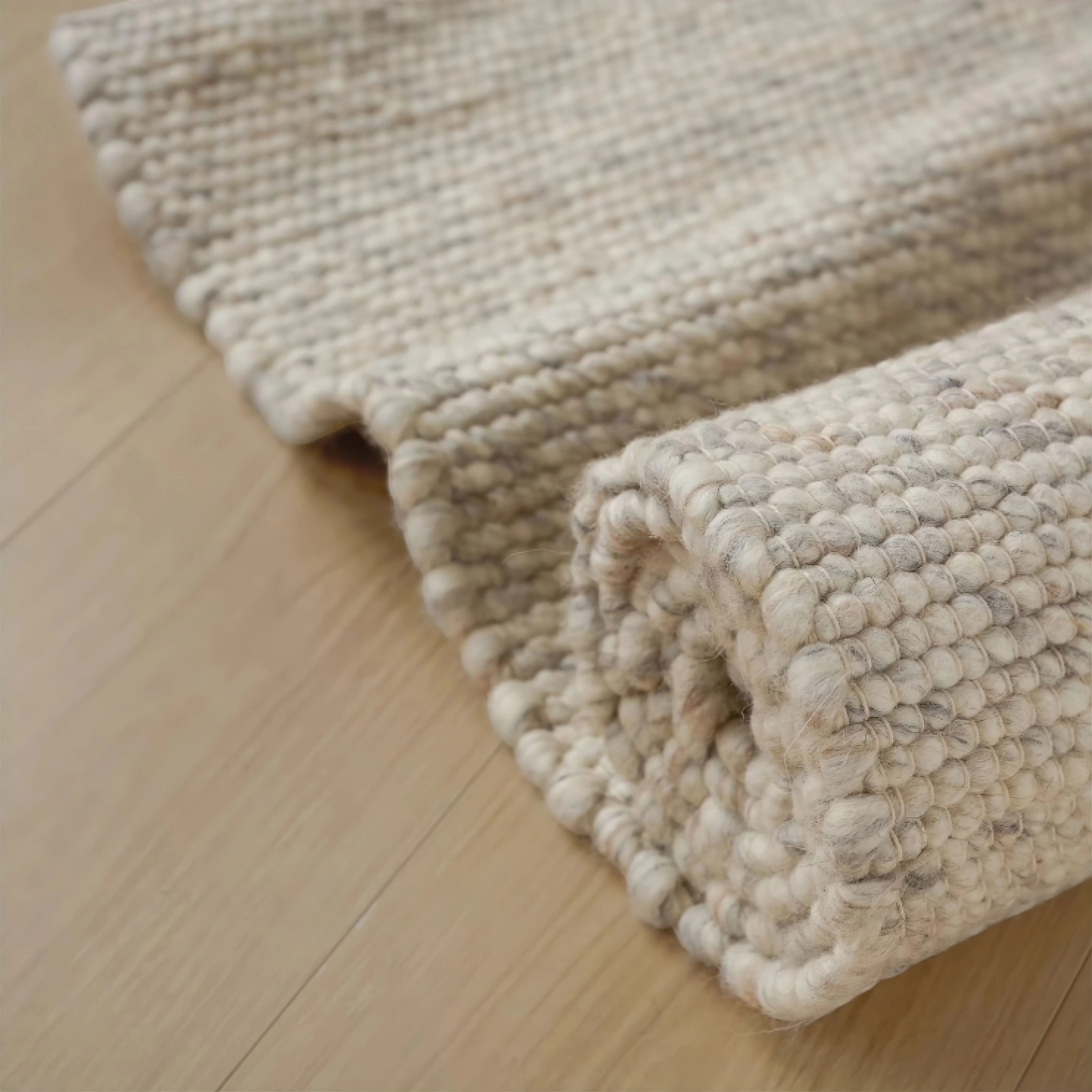 Yori Wool Rug - Image 2
