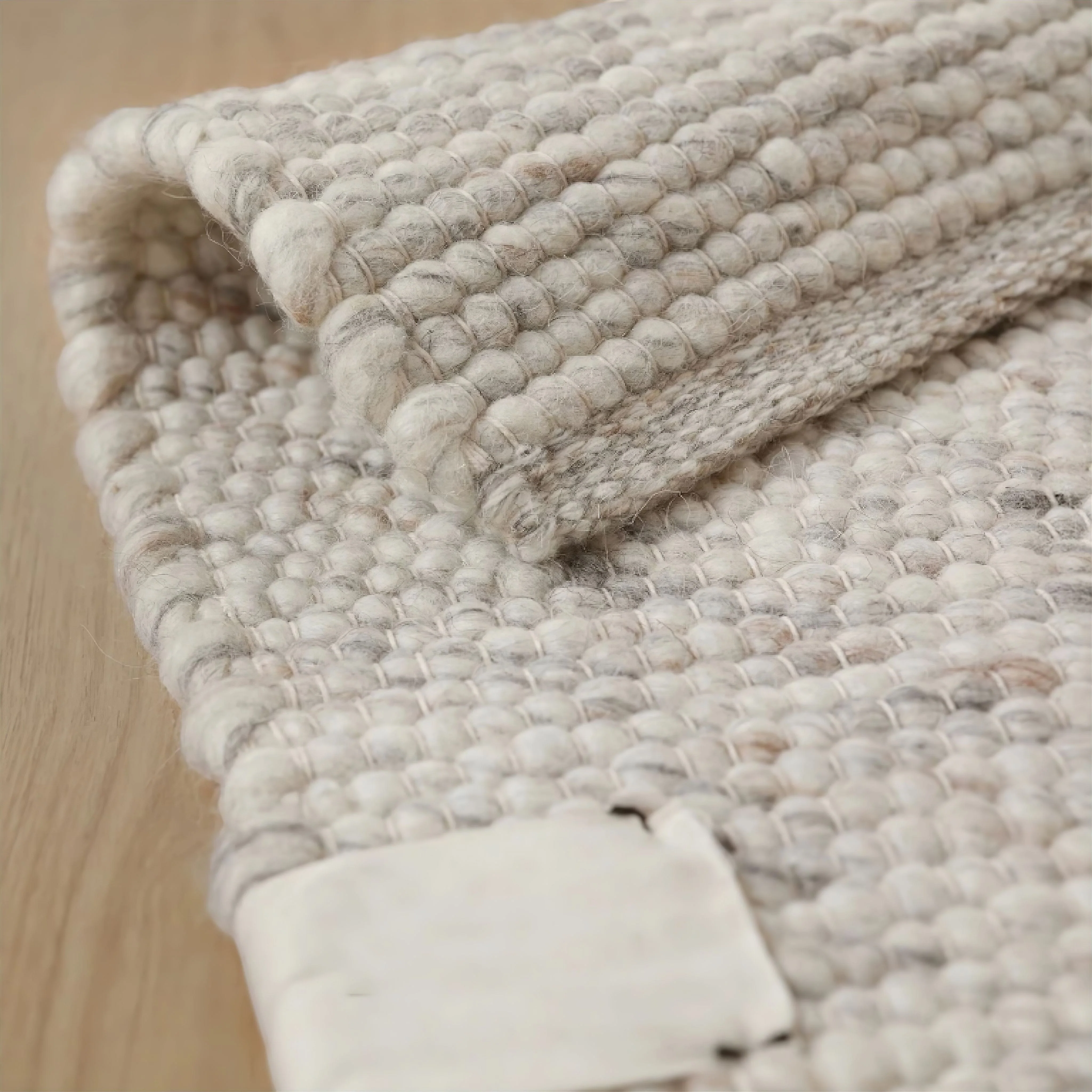 Yori Wool Rug - Image 9