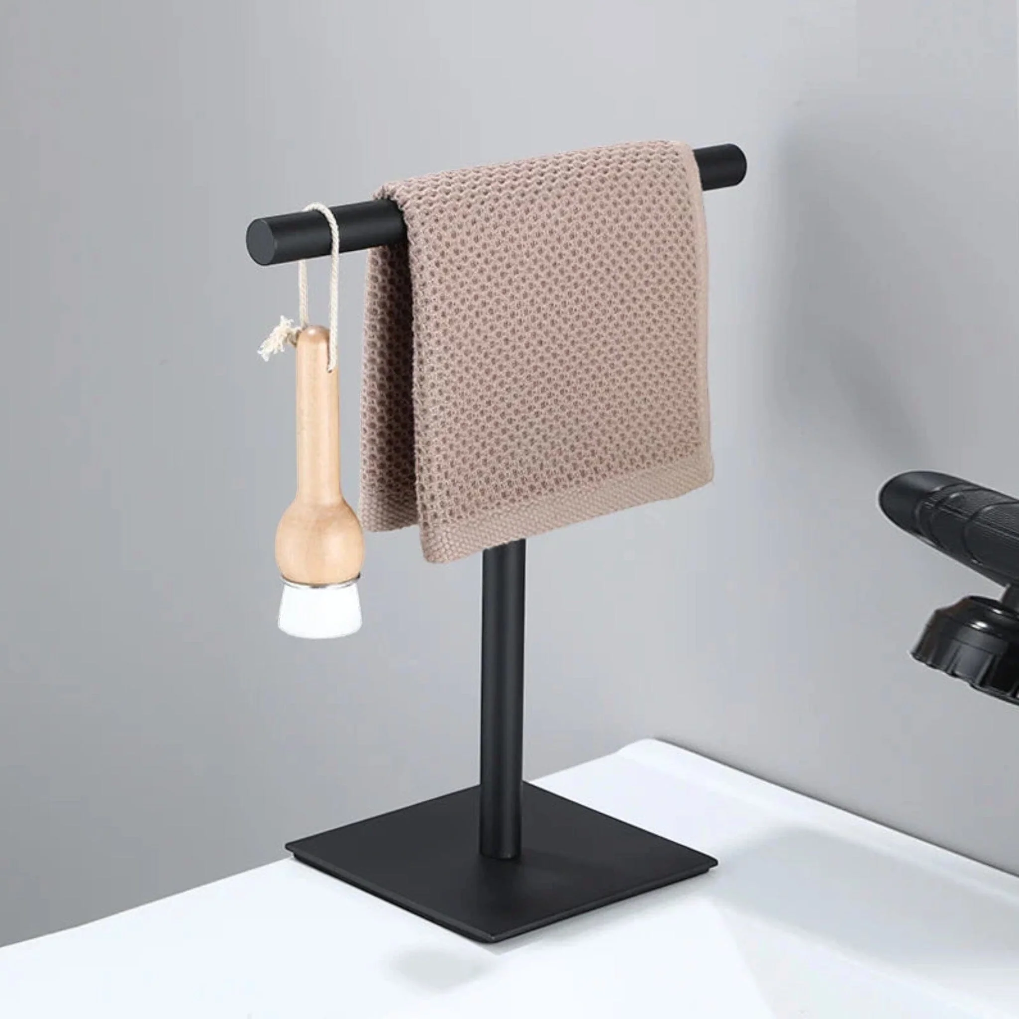Bianca Towel Rack - Image 2