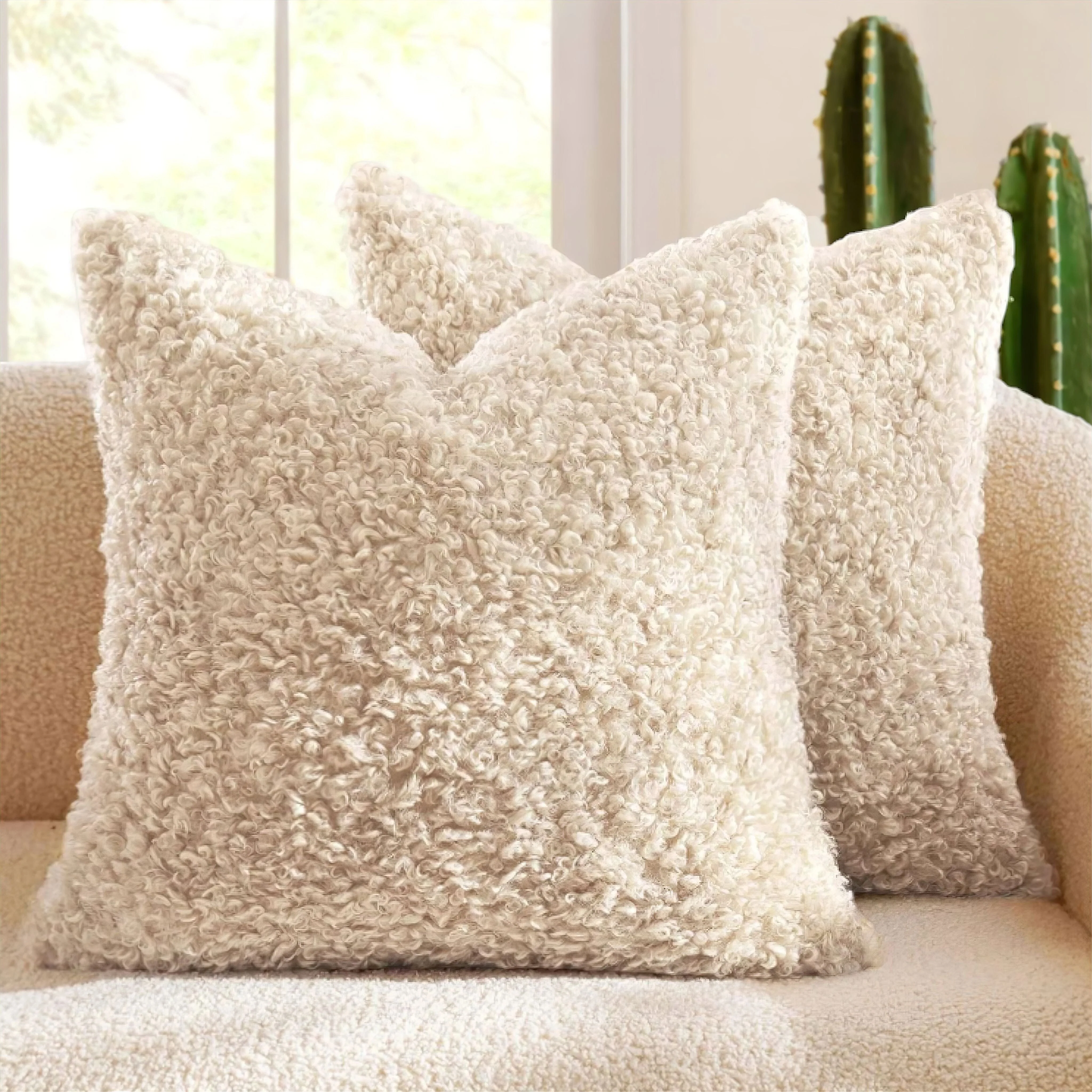 Alban Pillow Cover - Image 6