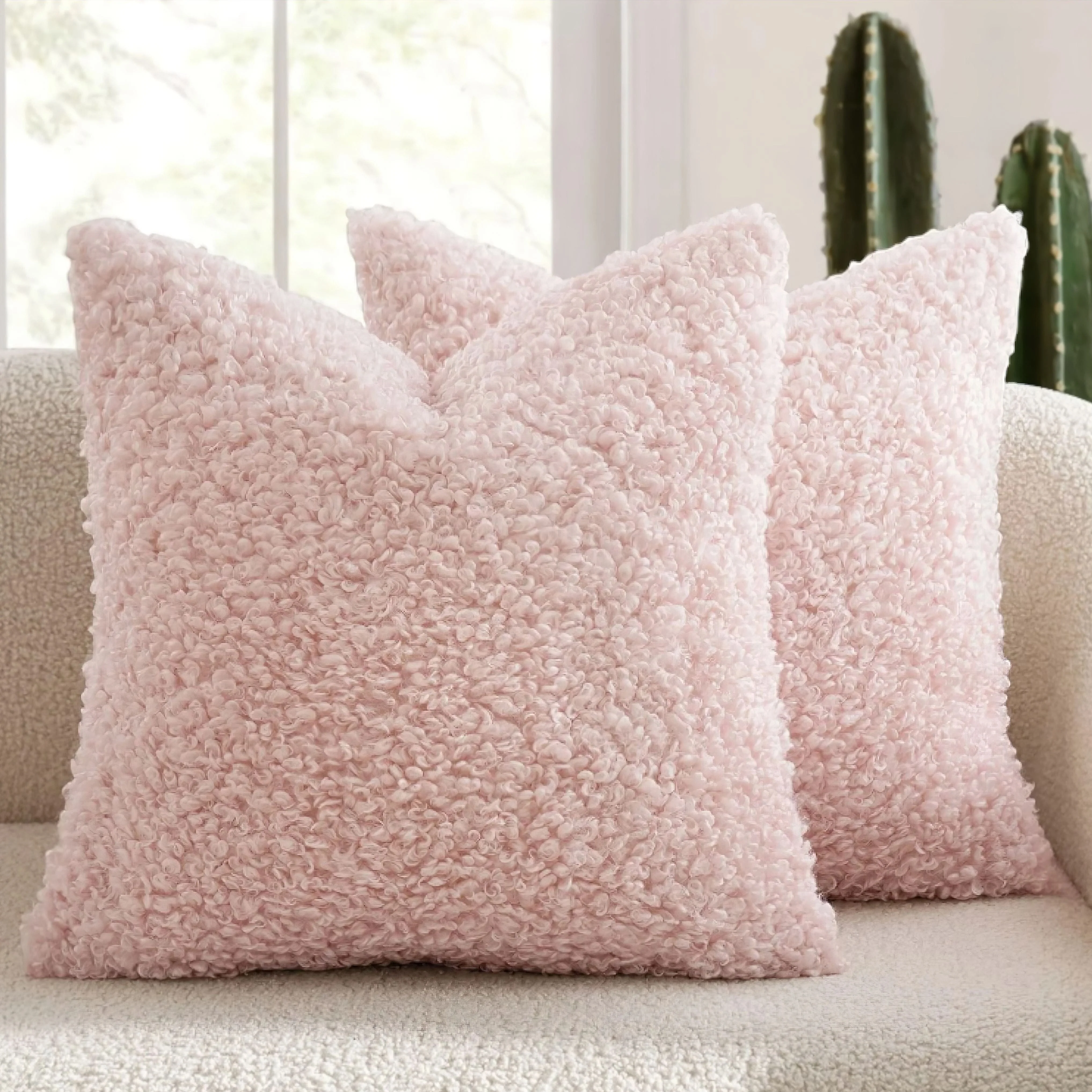 Alban Pillow Cover - Image 8