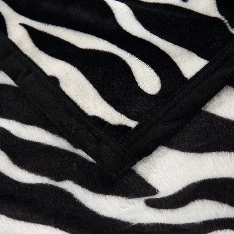 Fabienne Blanket - Image 4