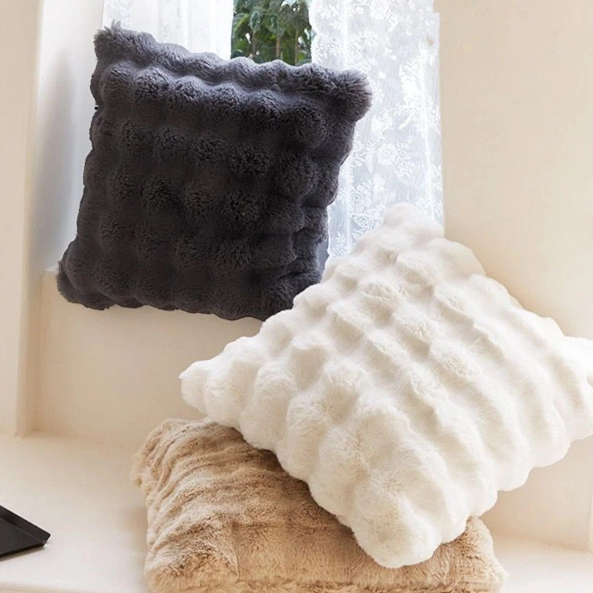 Genevieve Fur Cushion - Image 4