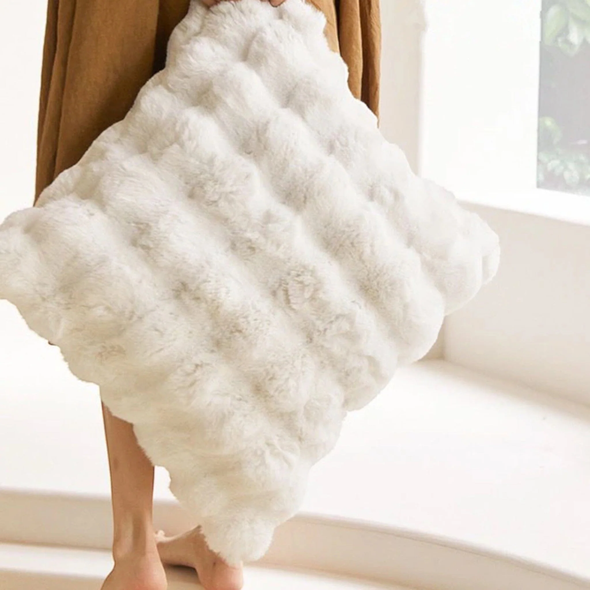 Genevieve Fur Cushion - Image 5
